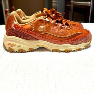 Skechers D’lites Memory Foam Tennis Shoes